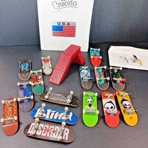 Huge Lot Of Vintage Tech Decks With Ramp And Spare Parts Spinmaster Collectable